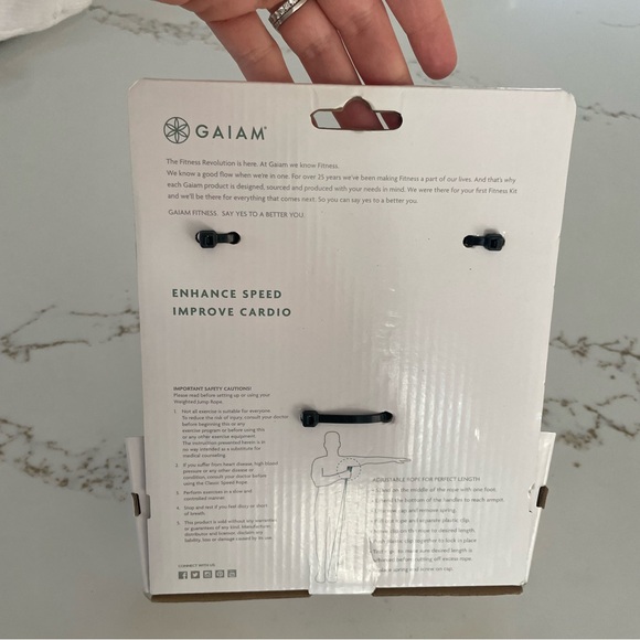 GAIAM Classic Speed Jump Rope - 9ft - Picture 3 of 5